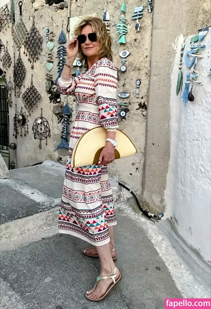 Anthea Turner Onlyfans Photo Gallery 