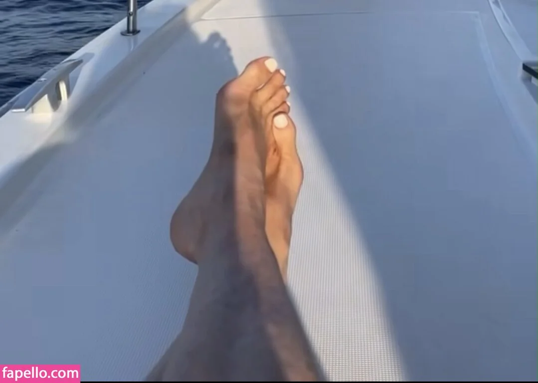 Anthea Turner Onlyfans Photo Gallery 