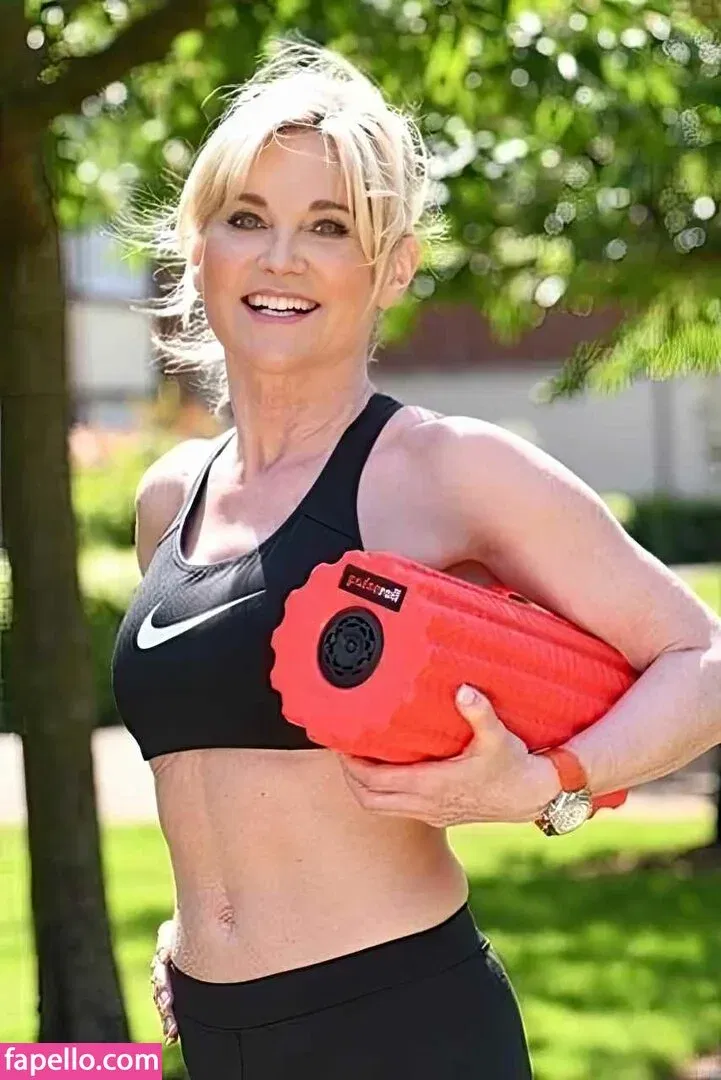 Anthea Turner Onlyfans Photo Gallery 