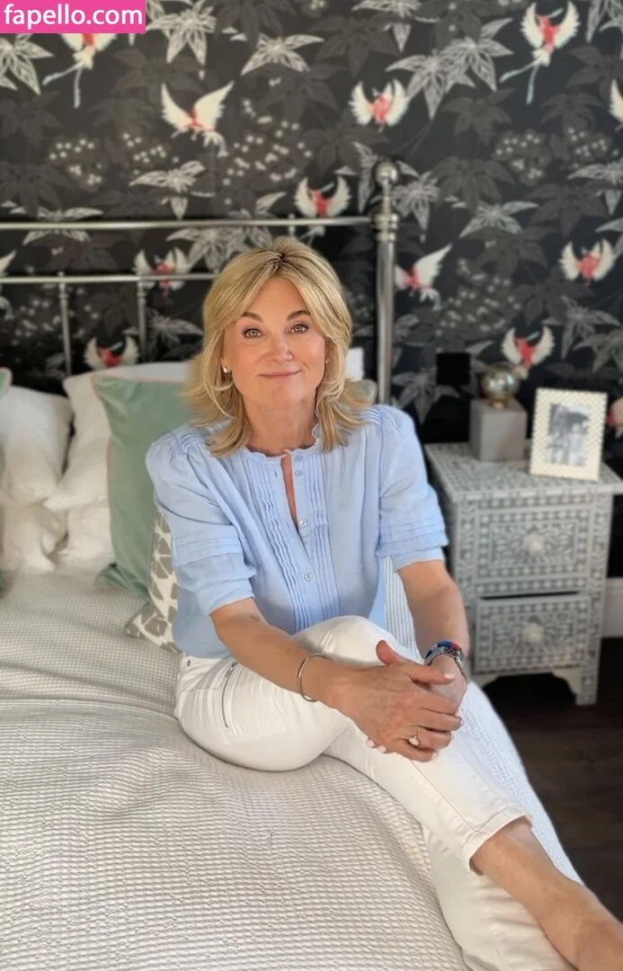 Anthea Turner Onlyfans Photo Gallery 