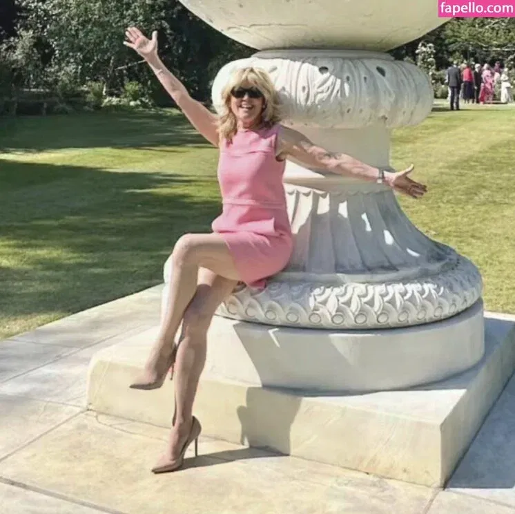 Anthea Turner Onlyfans Photo Gallery 