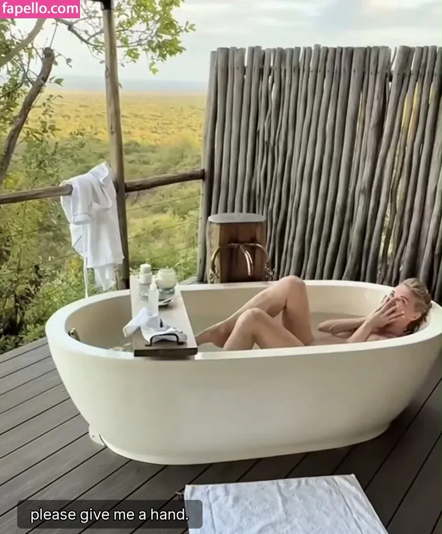 Anthea Turner Onlyfans Photo Gallery 