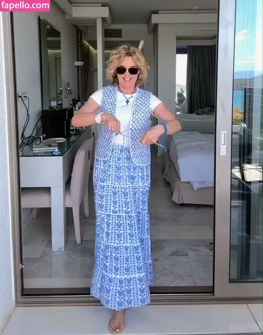 Anthea Turner Onlyfans Photo Gallery 