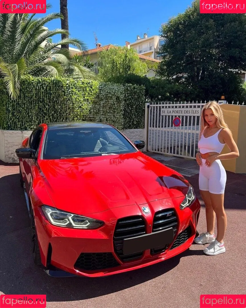 Julia Haller Onlyfans Photo Gallery 