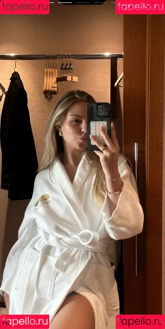 Julia Haller Onlyfans Photo Gallery 