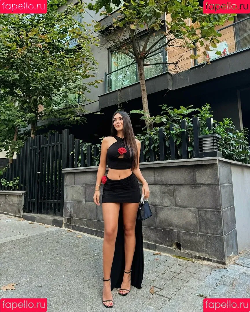 Kardeniz Kilic Onlyfans Photo Gallery 