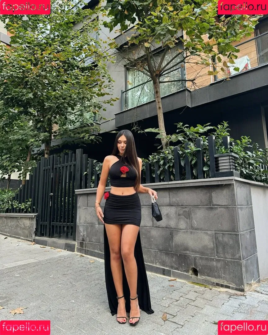 Kardeniz Kilic Onlyfans Photo Gallery 