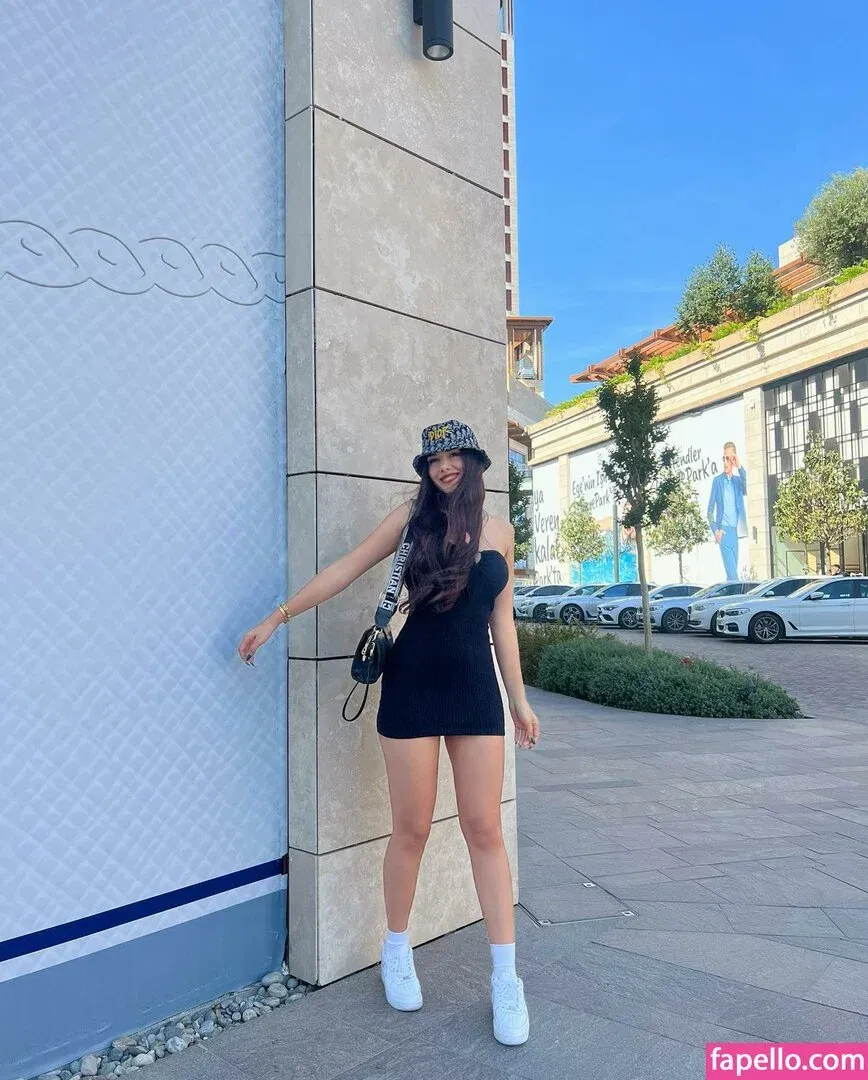 Kardeniz Kilic Onlyfans Photo Gallery 