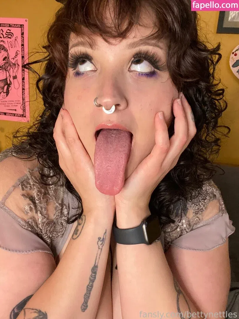 bettynettles Onlyfans Photo Gallery 