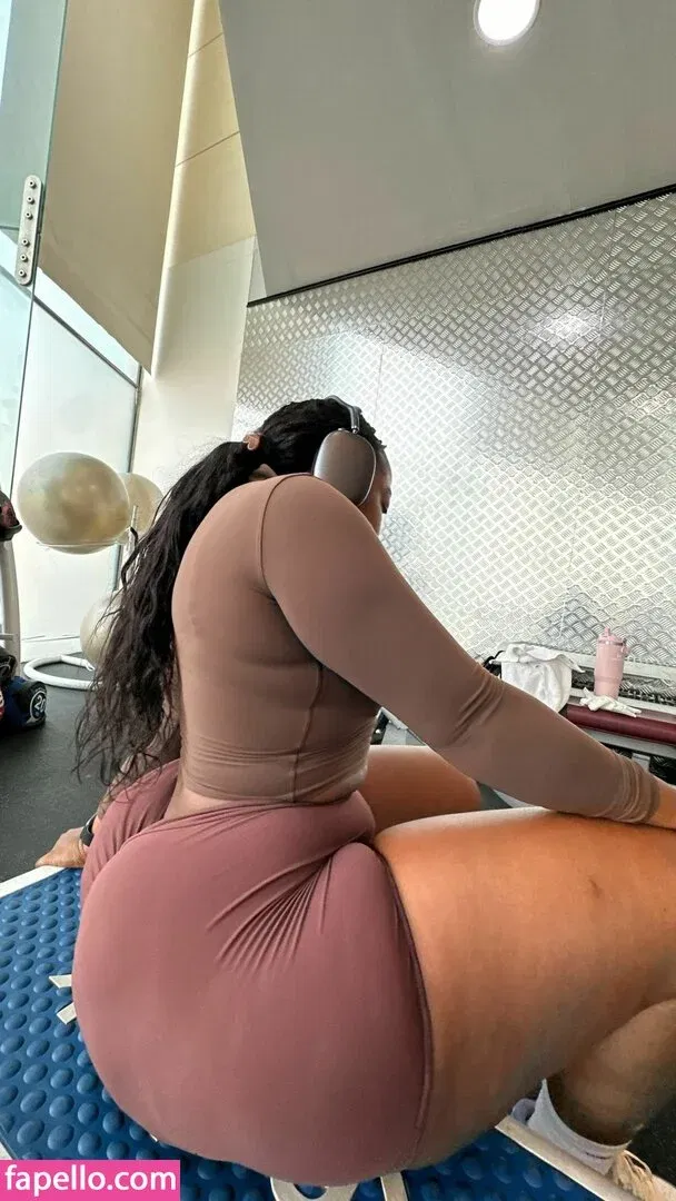 Butterscotch_Ug Onlyfans Photo Gallery 