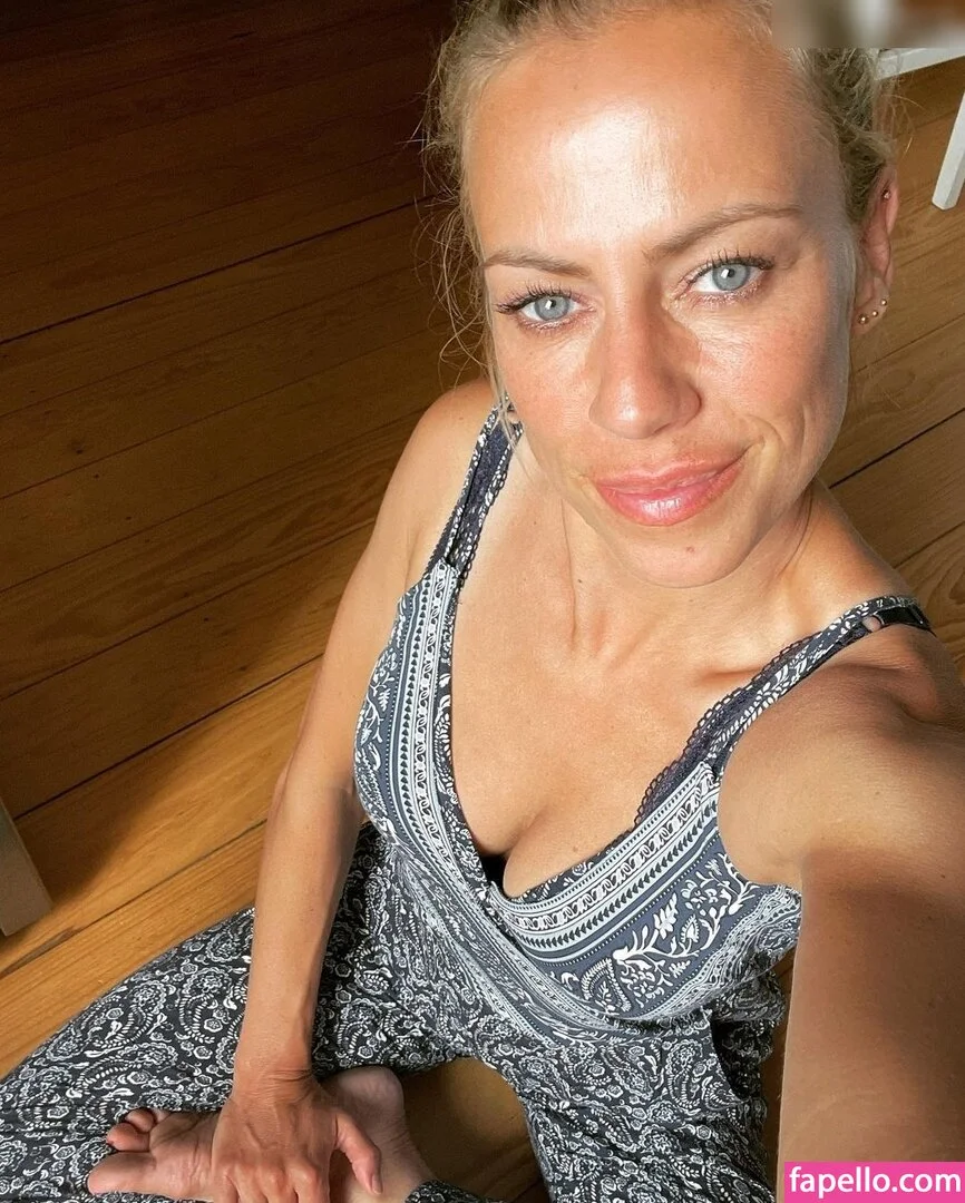 Anneke Dürkopp Onlyfans Photo Gallery 