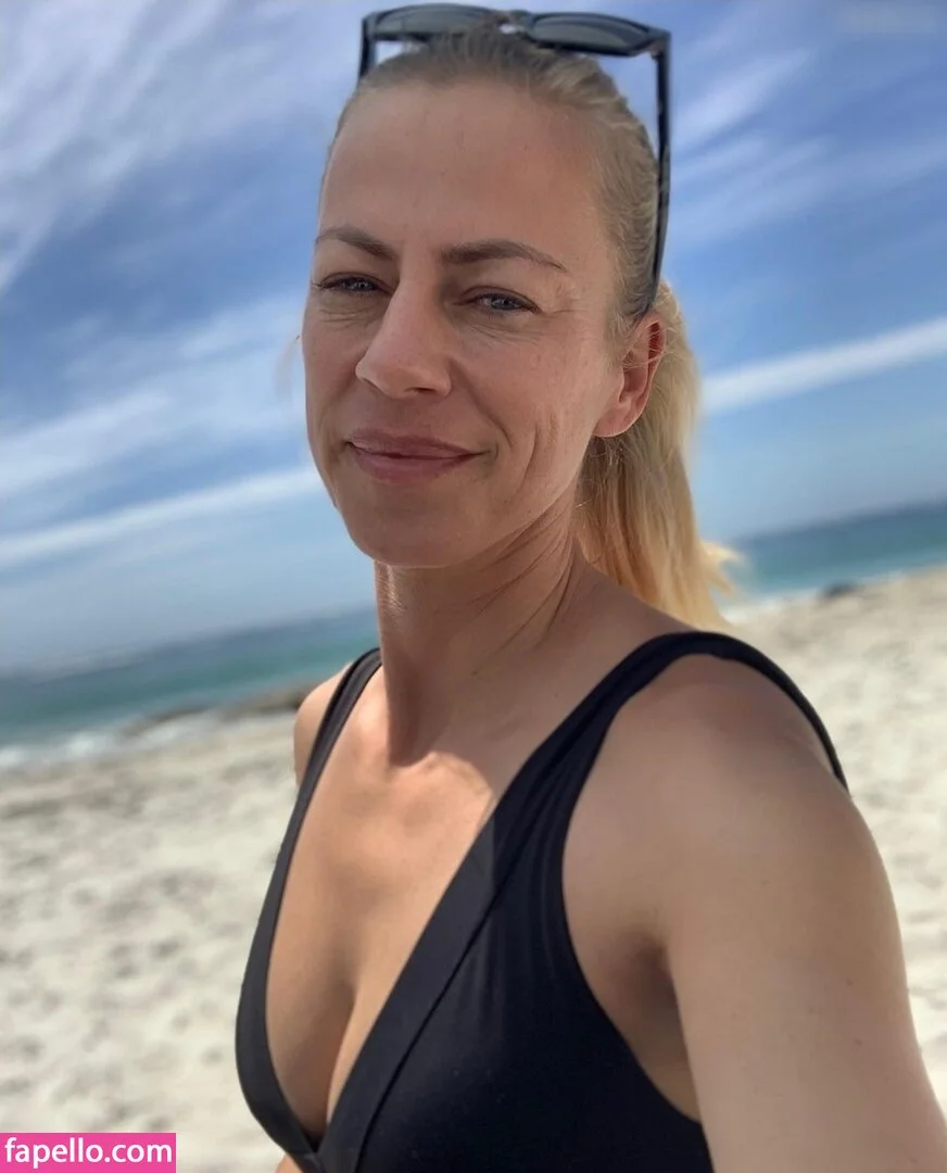 Anneke Dürkopp Onlyfans Photo Gallery 