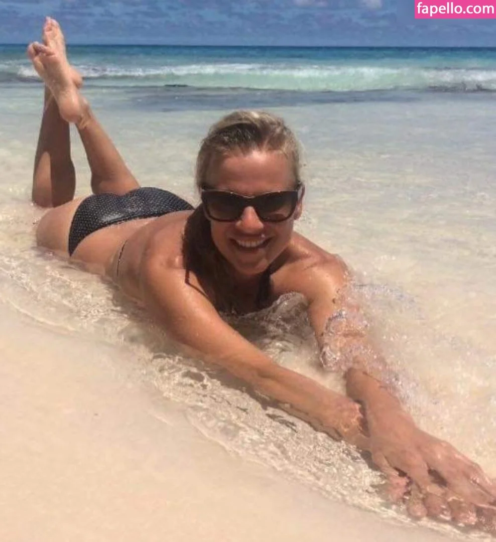 Anneke Dürkopp Onlyfans Photo Gallery 