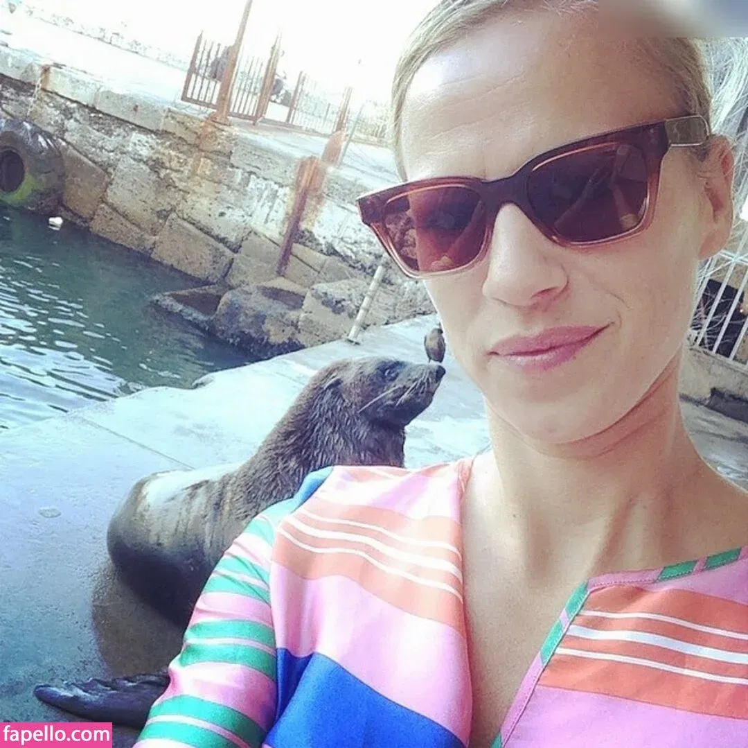 Anneke Dürkopp Onlyfans Photo Gallery 