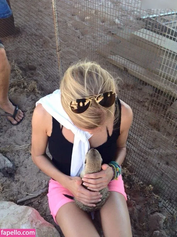 Anneke Dürkopp Onlyfans Photo Gallery 