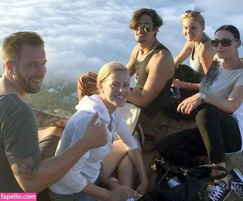 Anneke Dürkopp Onlyfans Photo Gallery 