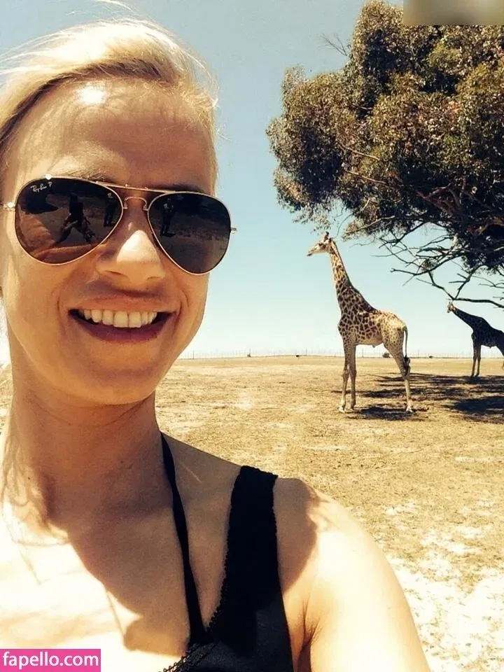 Anneke Dürkopp Onlyfans Photo Gallery 