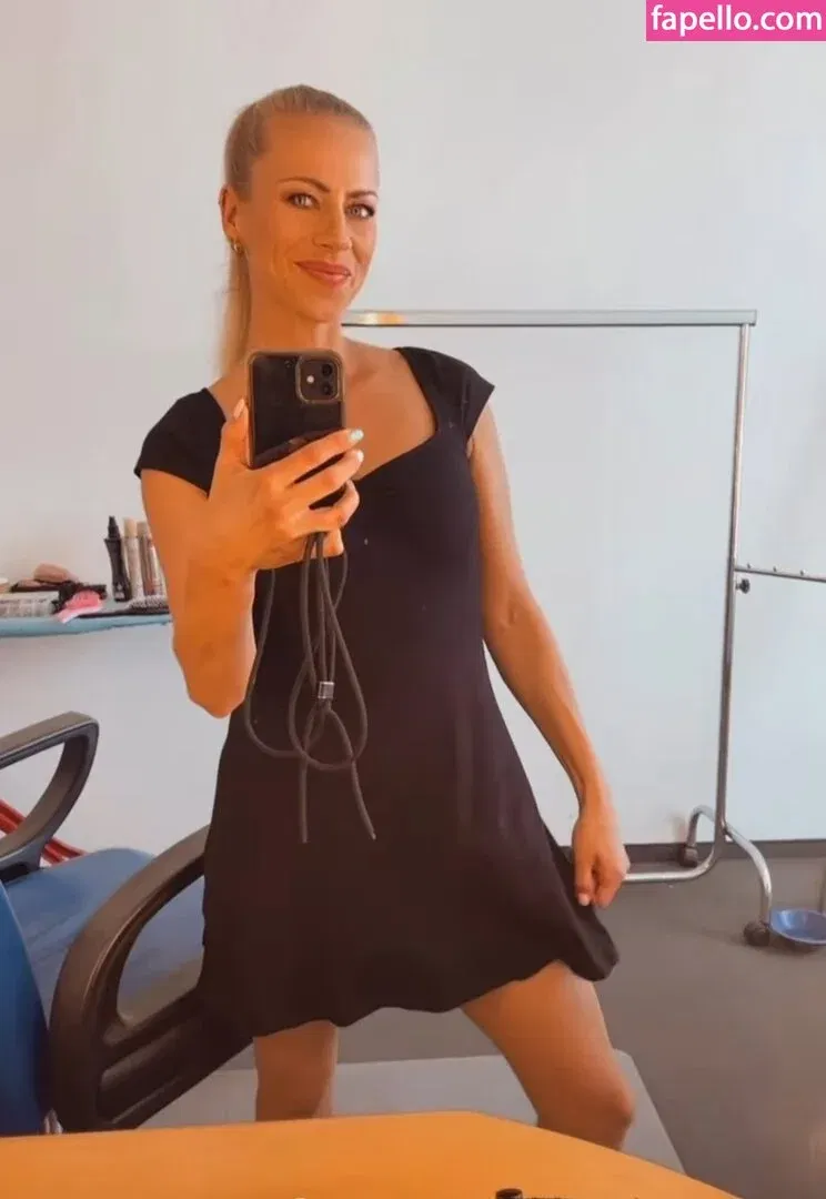 Anneke Dürkopp Onlyfans Photo Gallery 