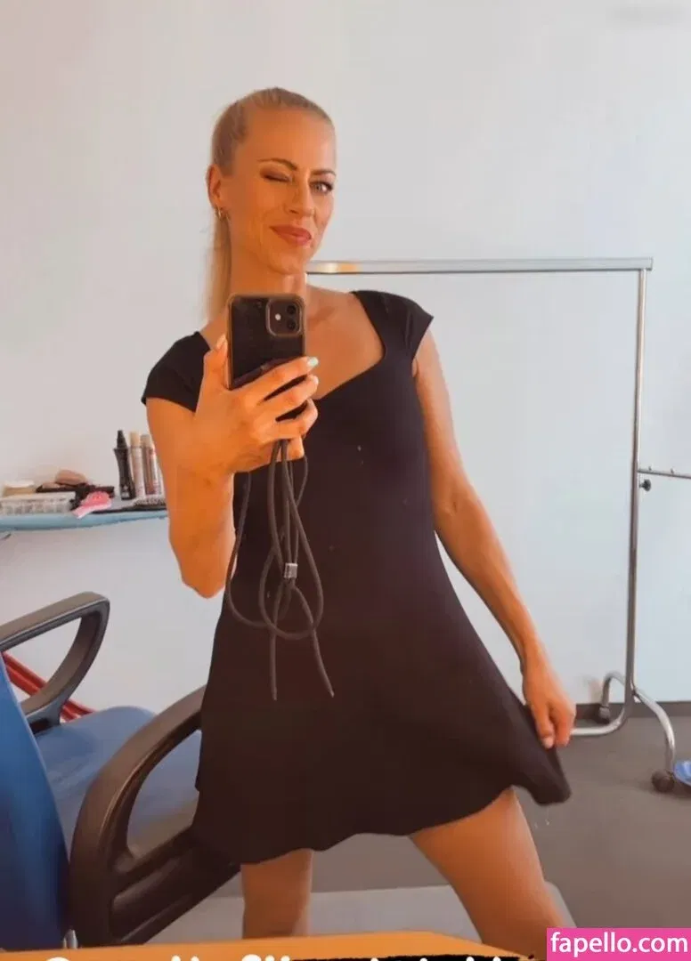 Anneke Dürkopp Onlyfans Photo Gallery 
