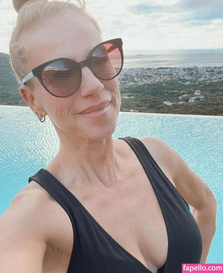 Anneke Dürkopp Onlyfans Photo Gallery 