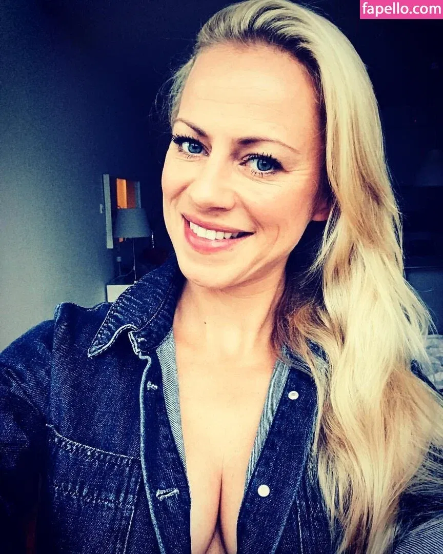 Anneke Dürkopp Onlyfans Photo Gallery 