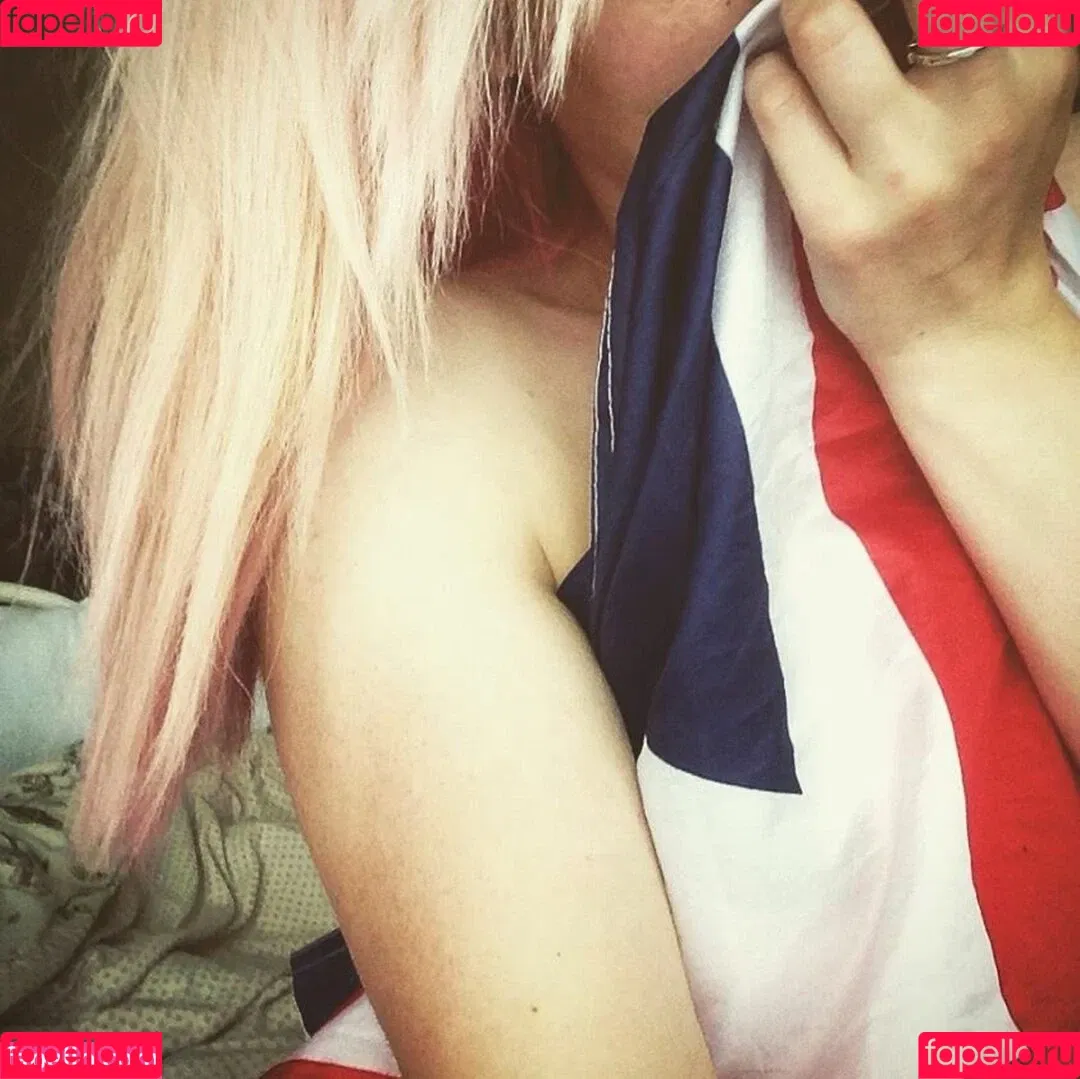 Tarina Duffield Onlyfans Photo Gallery 