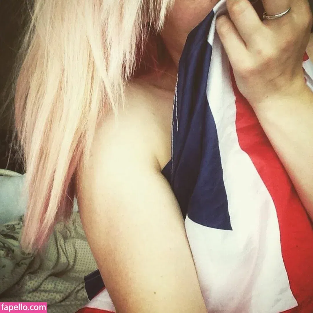 Tarina Duffield Onlyfans Photo Gallery 