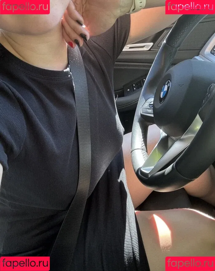 BadGirlOra Onlyfans Photo Gallery 
