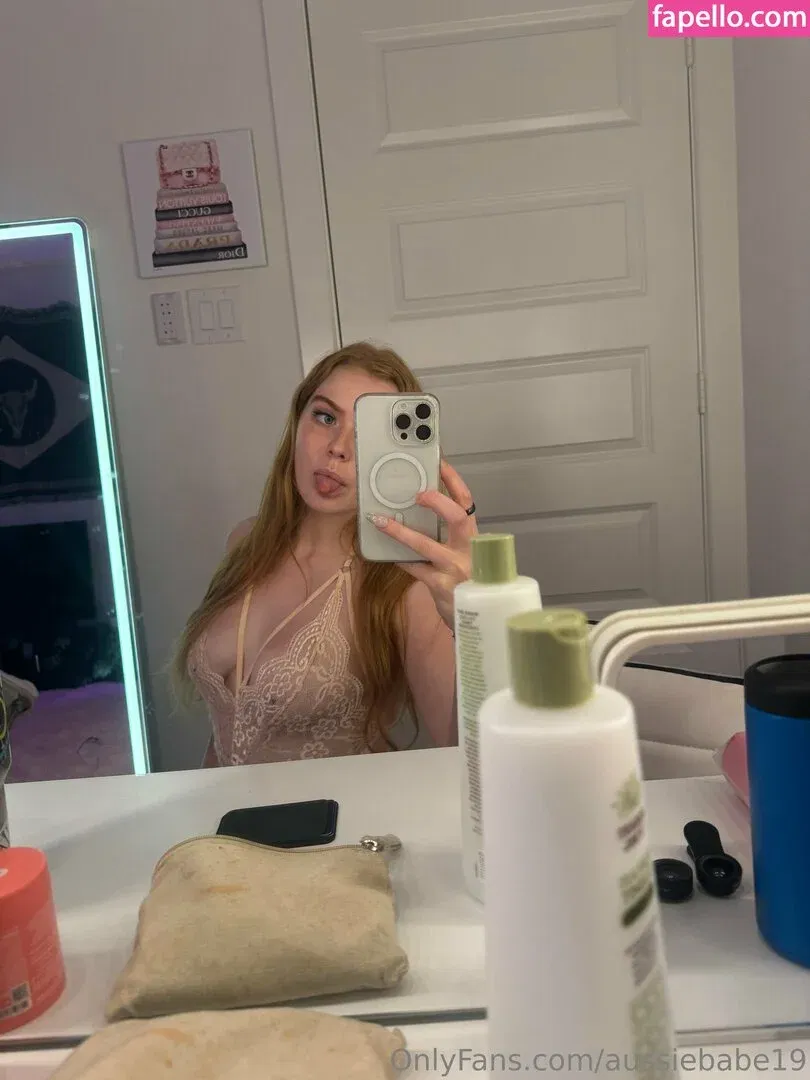 ashleyteen18 Onlyfans Photo Gallery 