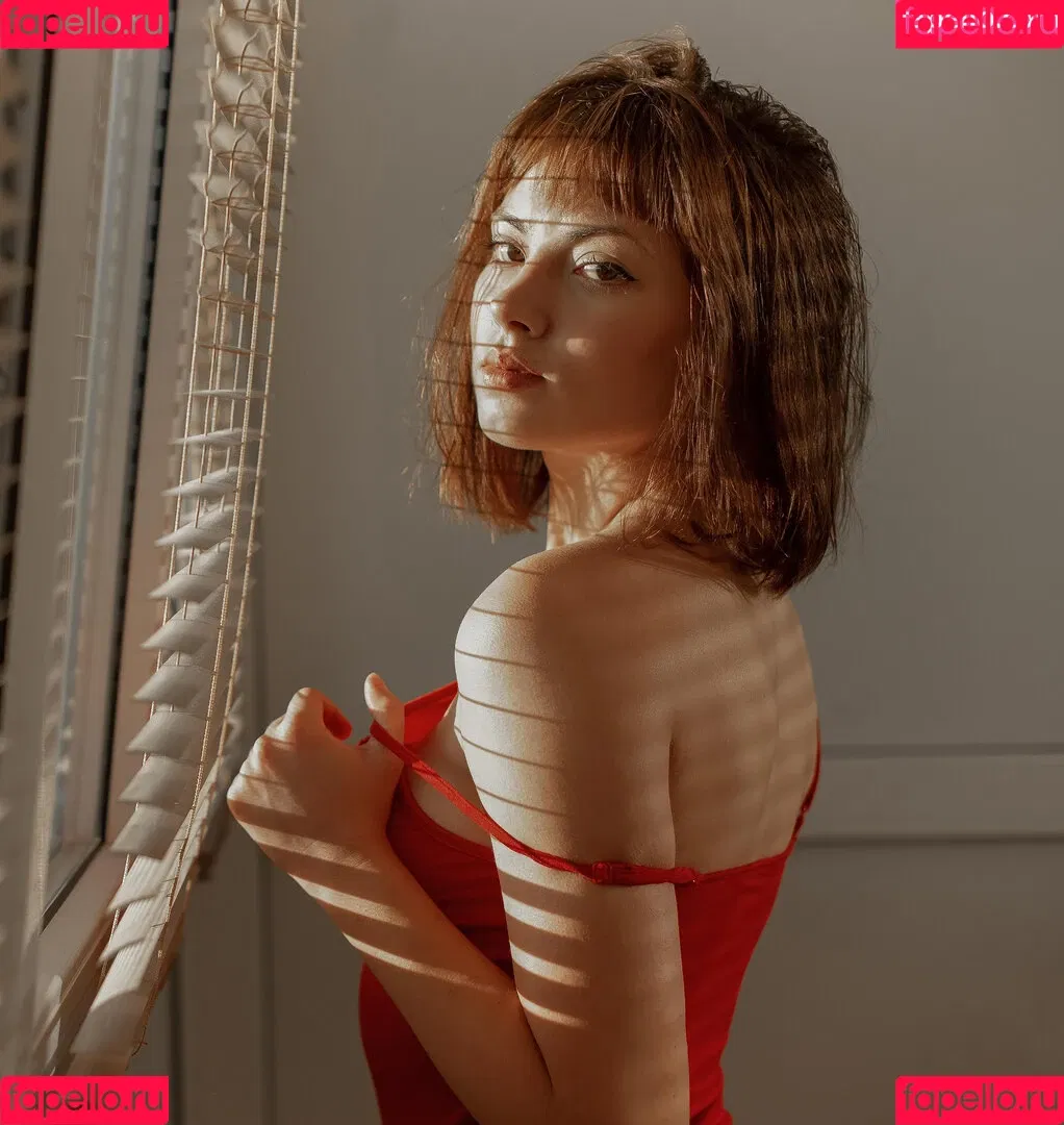 Sophie La Sage Onlyfans Photo Gallery 