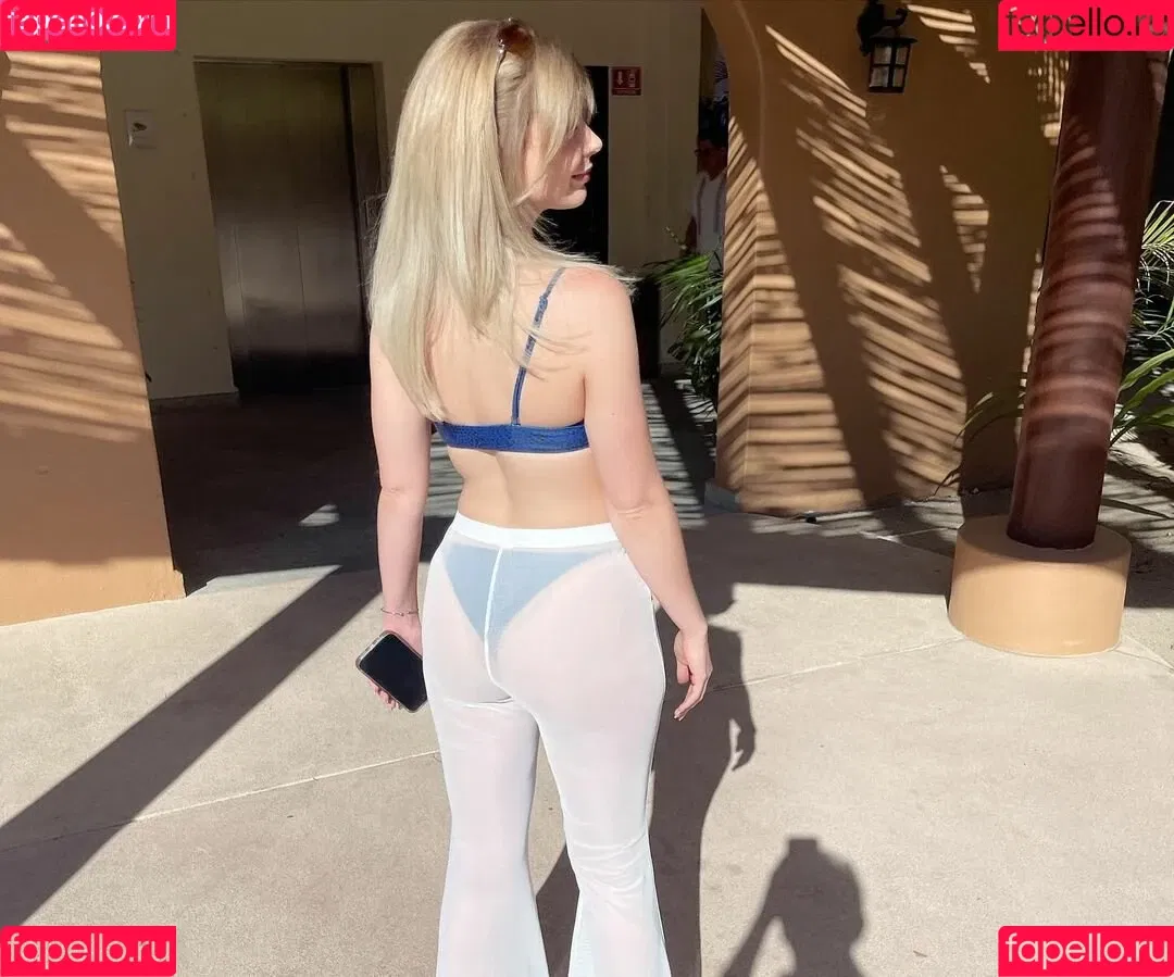 Beverly Hillson Onlyfans Photo Gallery 