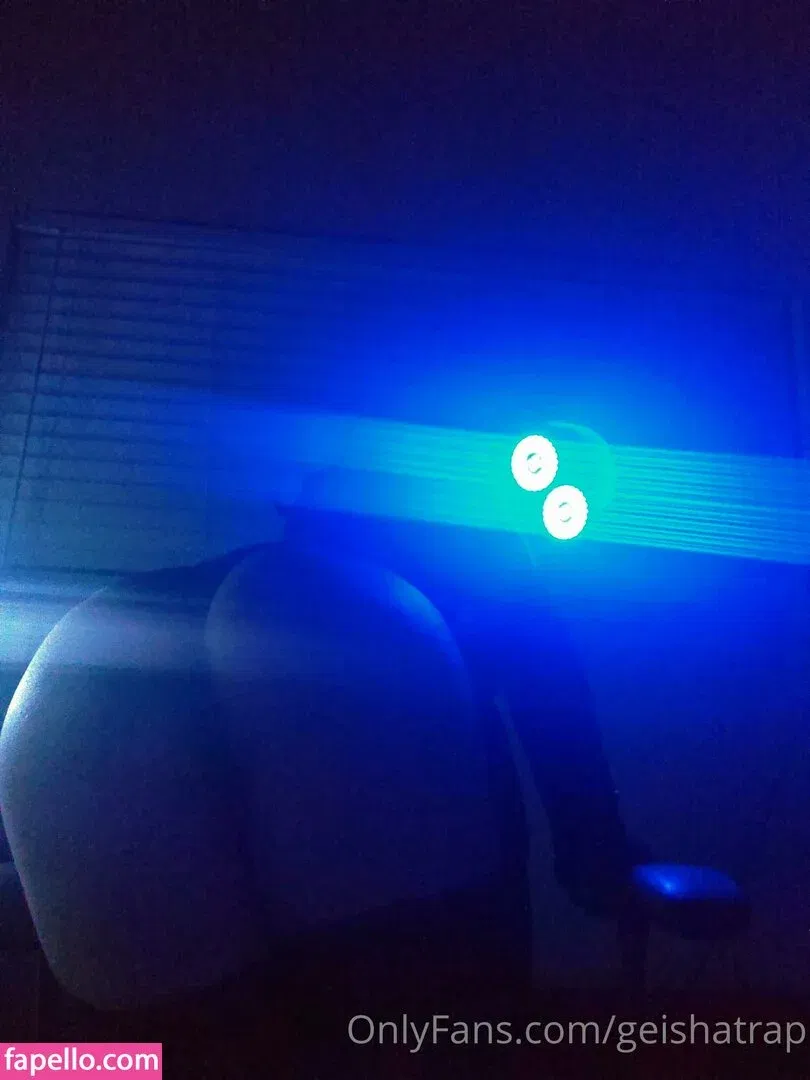 geishatrap Onlyfans Photo Gallery 