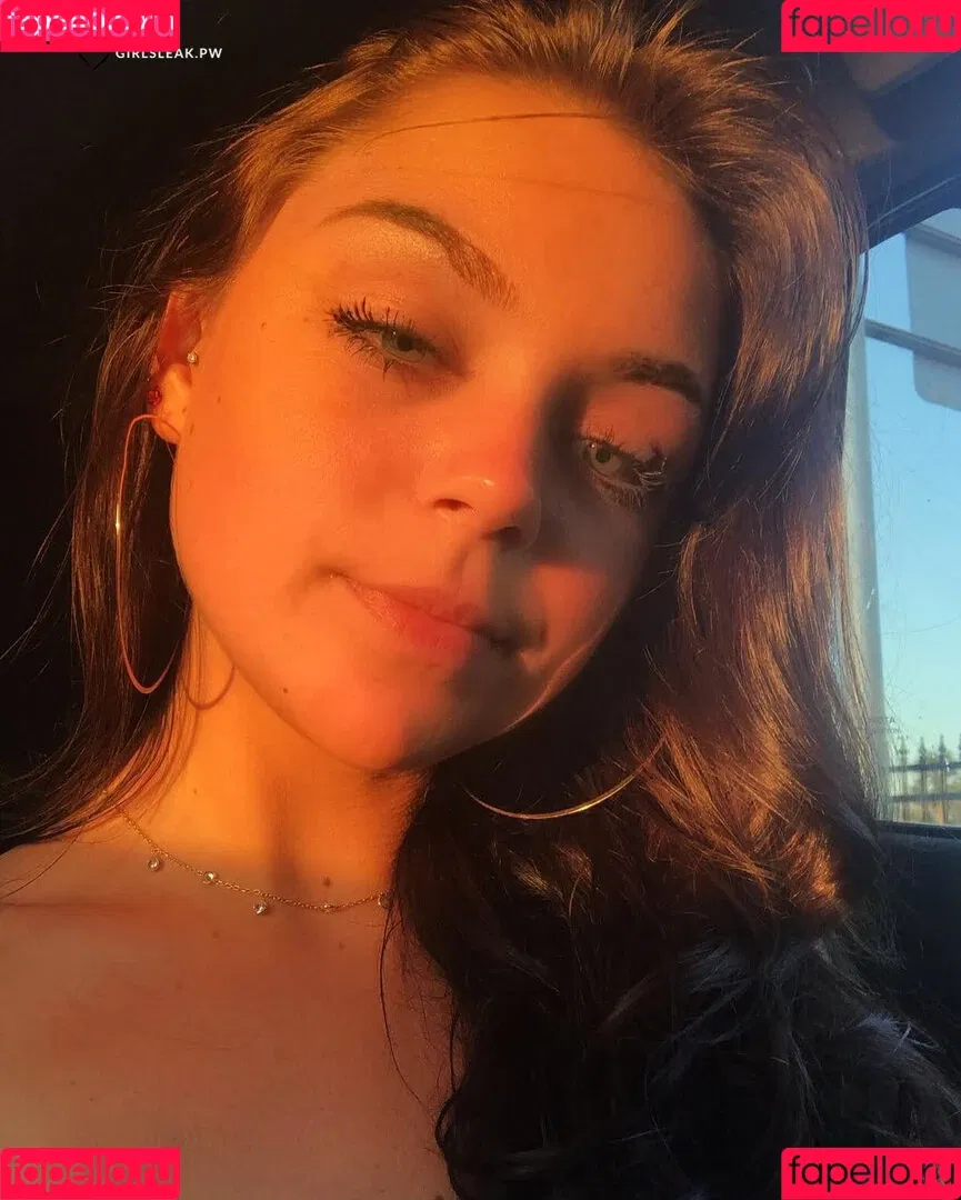 Clare Temerowski Onlyfans Photo Gallery 