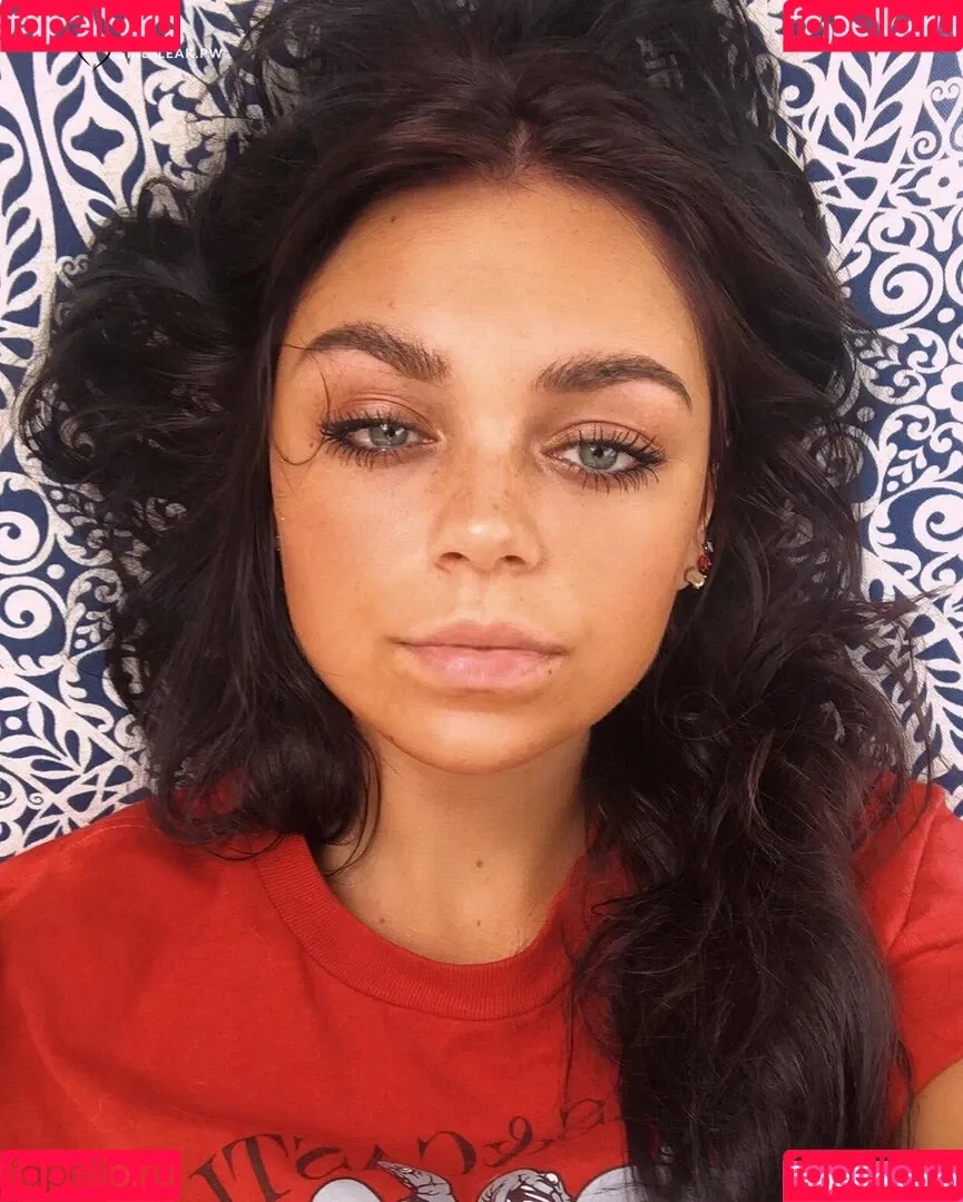 Clare Temerowski Onlyfans Photo Gallery 