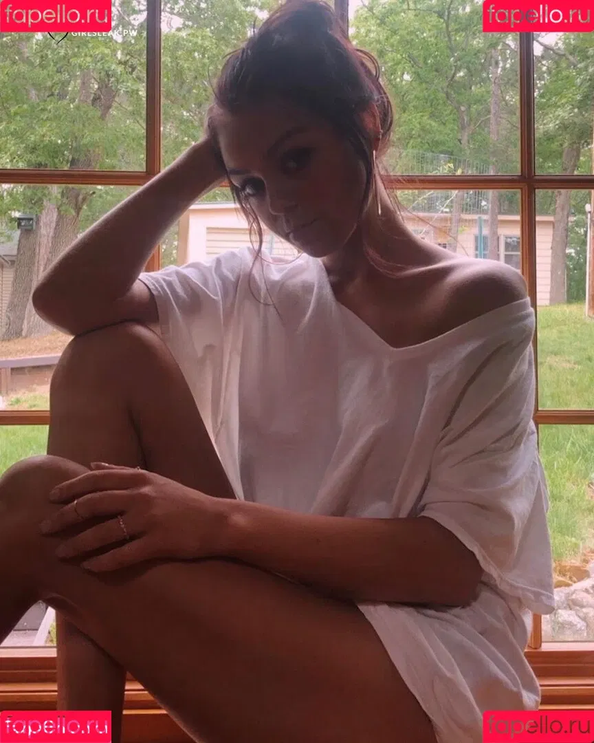 Clare Temerowski Onlyfans Photo Gallery 