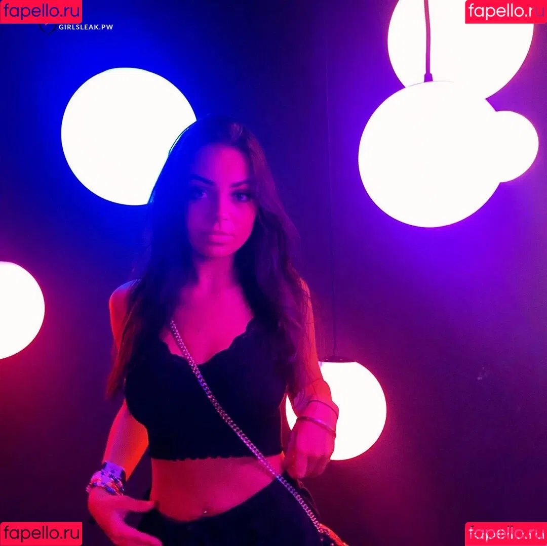 Clare Temerowski Onlyfans Photo Gallery 
