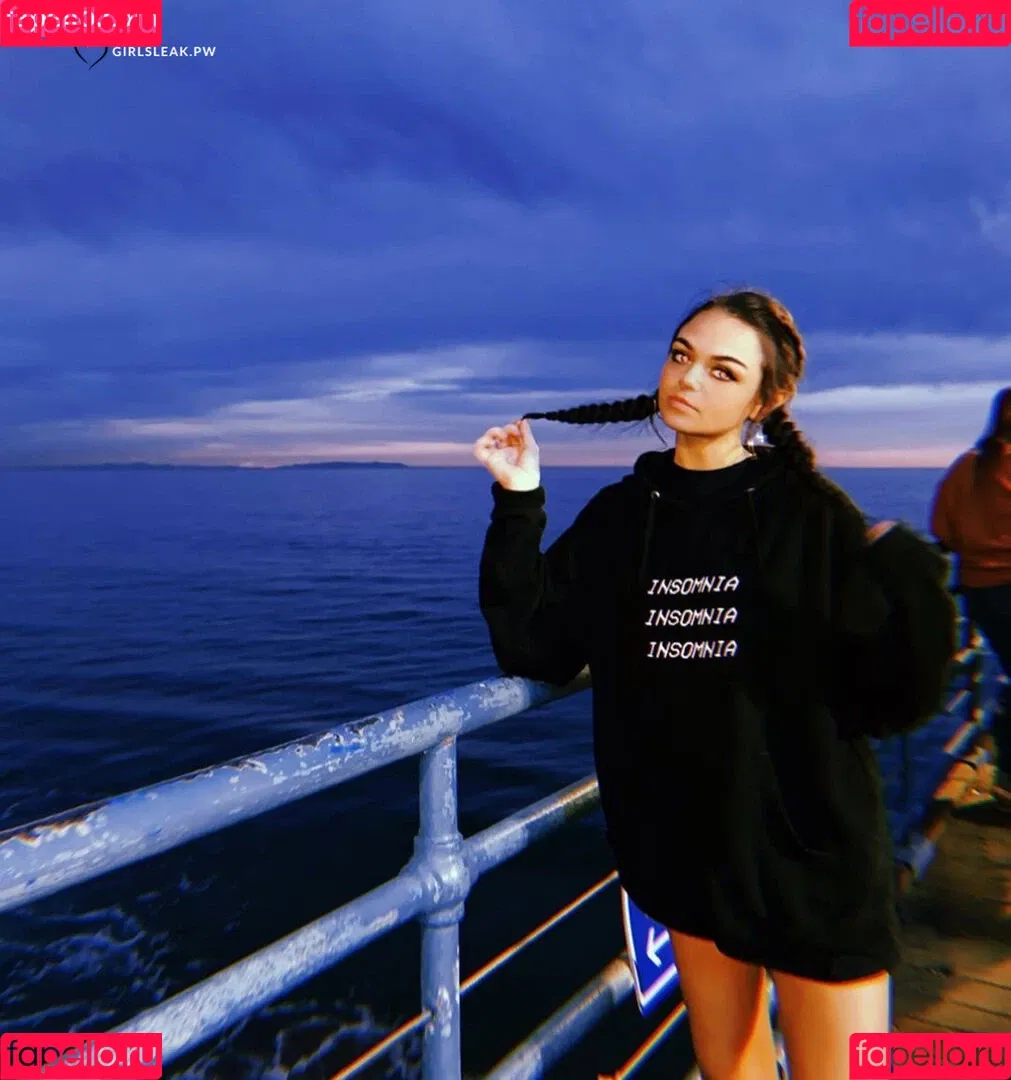 Clare Temerowski Onlyfans Photo Gallery 