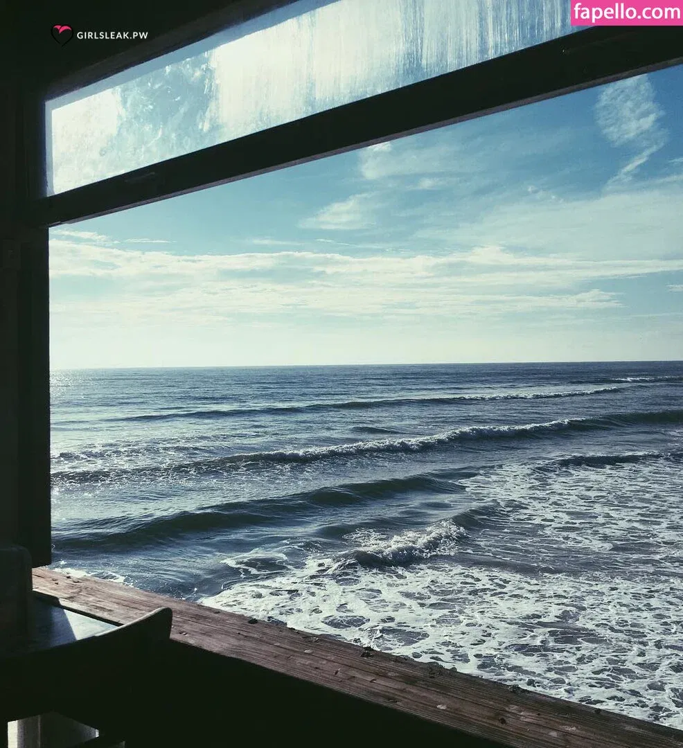 Clare Temerowski Onlyfans Photo Gallery 