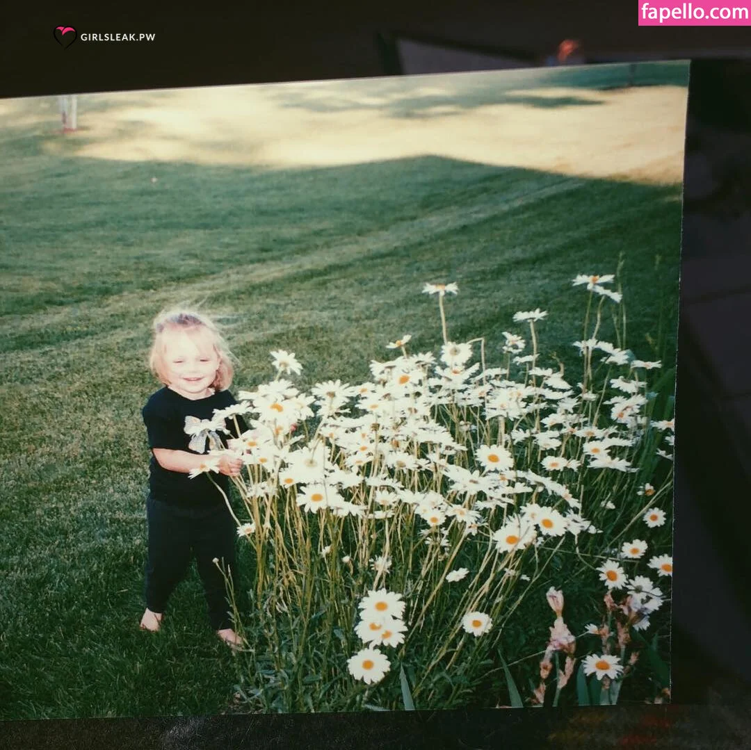 Clare Temerowski Onlyfans Photo Gallery 