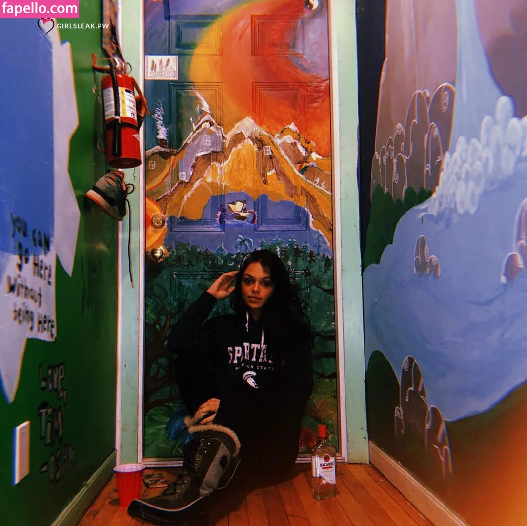 Clare Temerowski Onlyfans Photo Gallery 