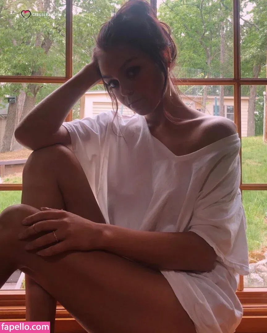 Clare Temerowski Onlyfans Photo Gallery 