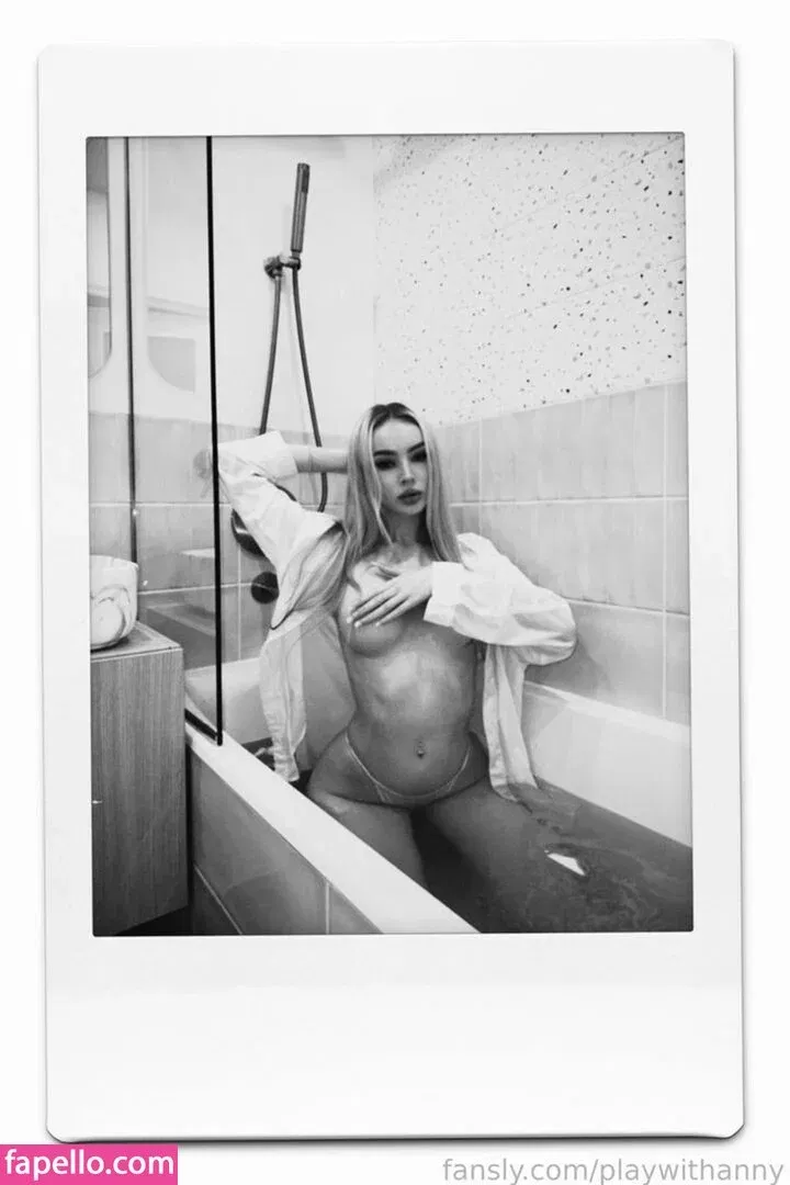 PlaywithAnny Onlyfans Photo Gallery 