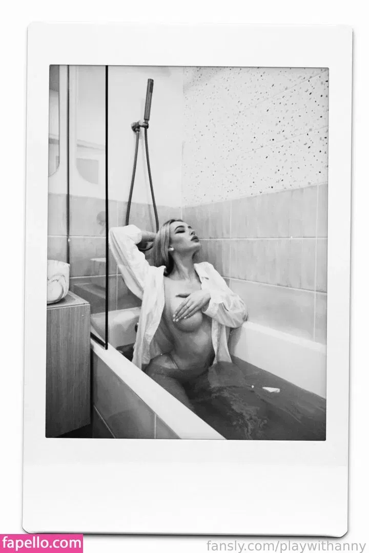 PlaywithAnny Onlyfans Photo Gallery 