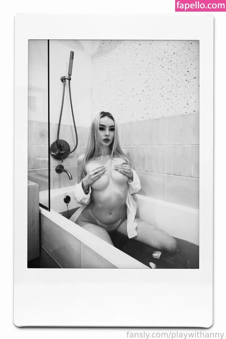 PlaywithAnny Onlyfans Photo Gallery 