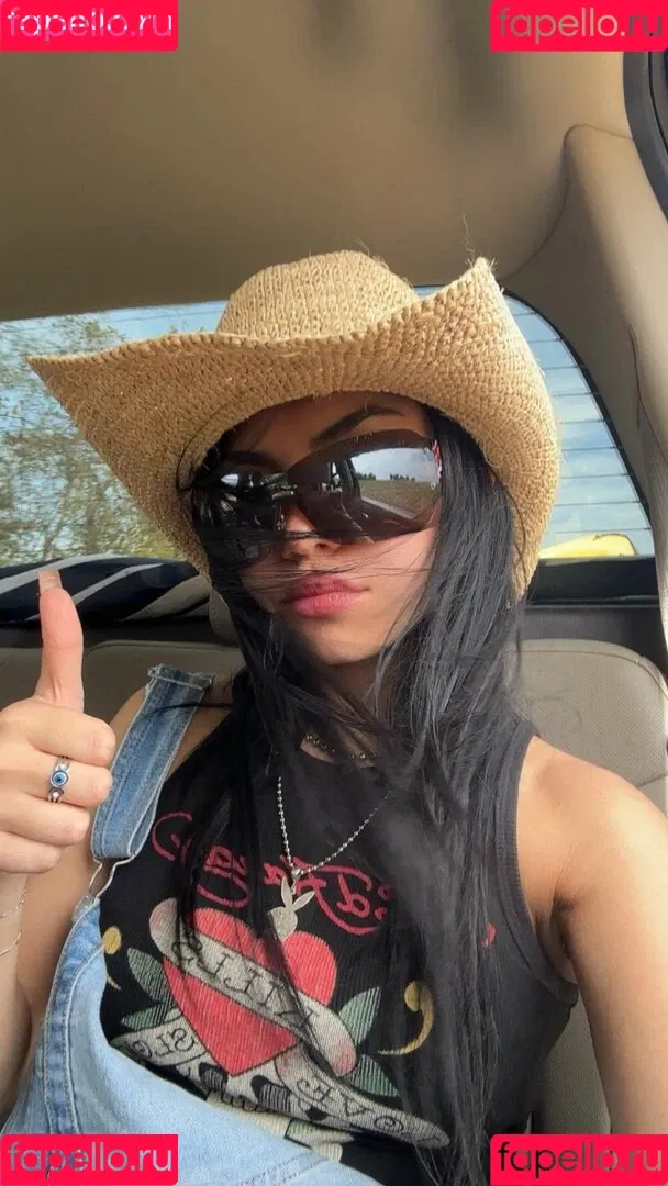 Tara Yummy Onlyfans Photo Gallery 