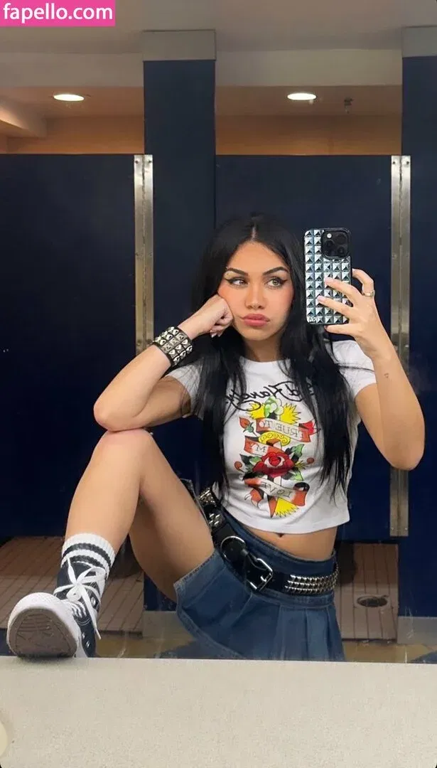 Tara Yummy Onlyfans Photo Gallery 