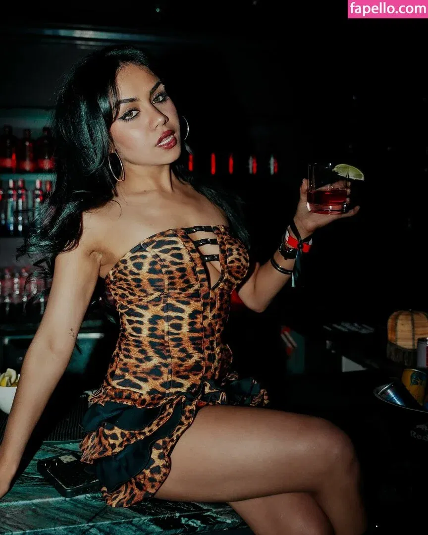 Tara Yummy Onlyfans Photo Gallery 