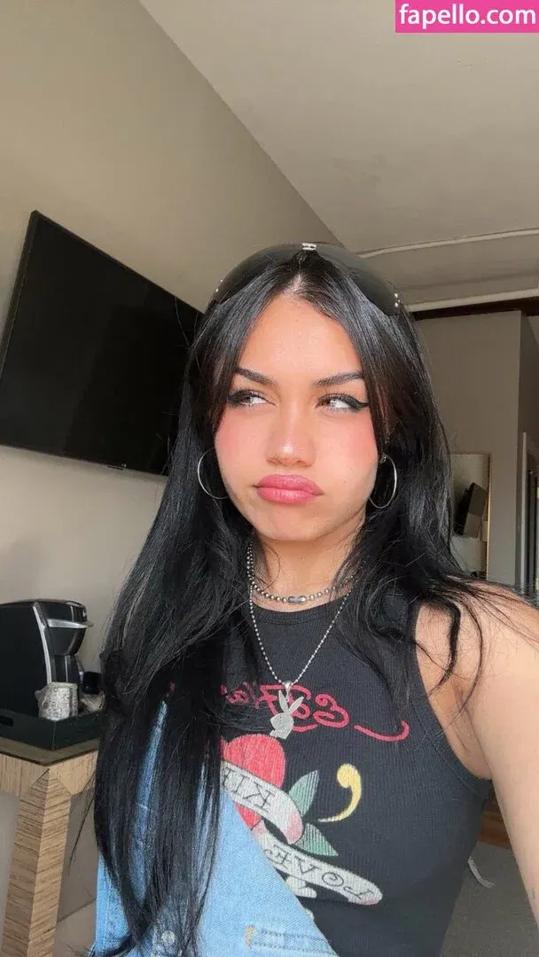 Tara Yummy Onlyfans Photo Gallery 