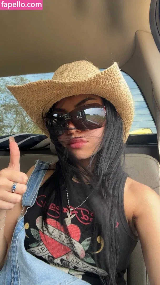 Tara Yummy Onlyfans Photo Gallery 