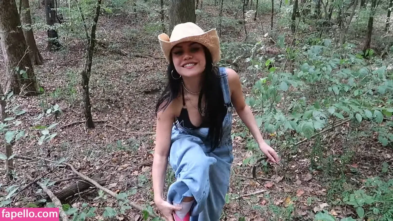 Tara Yummy Onlyfans Photo Gallery 